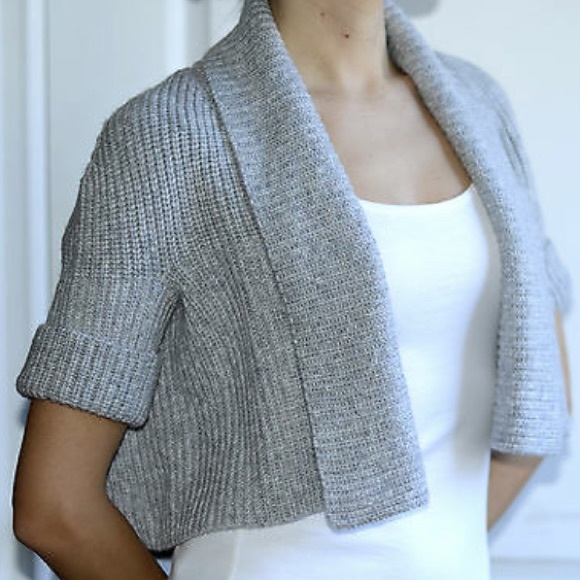 ❤️4/$40 SALE! ❤️ BCBG MaxAzria Shrug - Picture 1 of 5